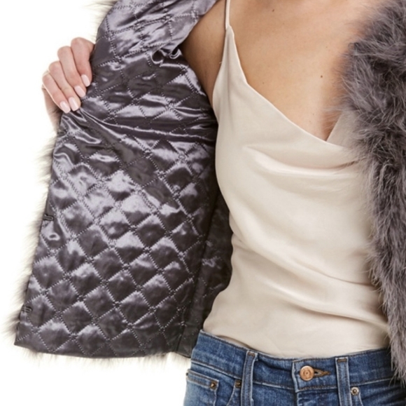 AVA & KRIS • Cropped Feather Jacket (NWT) - Picture 3 of 4